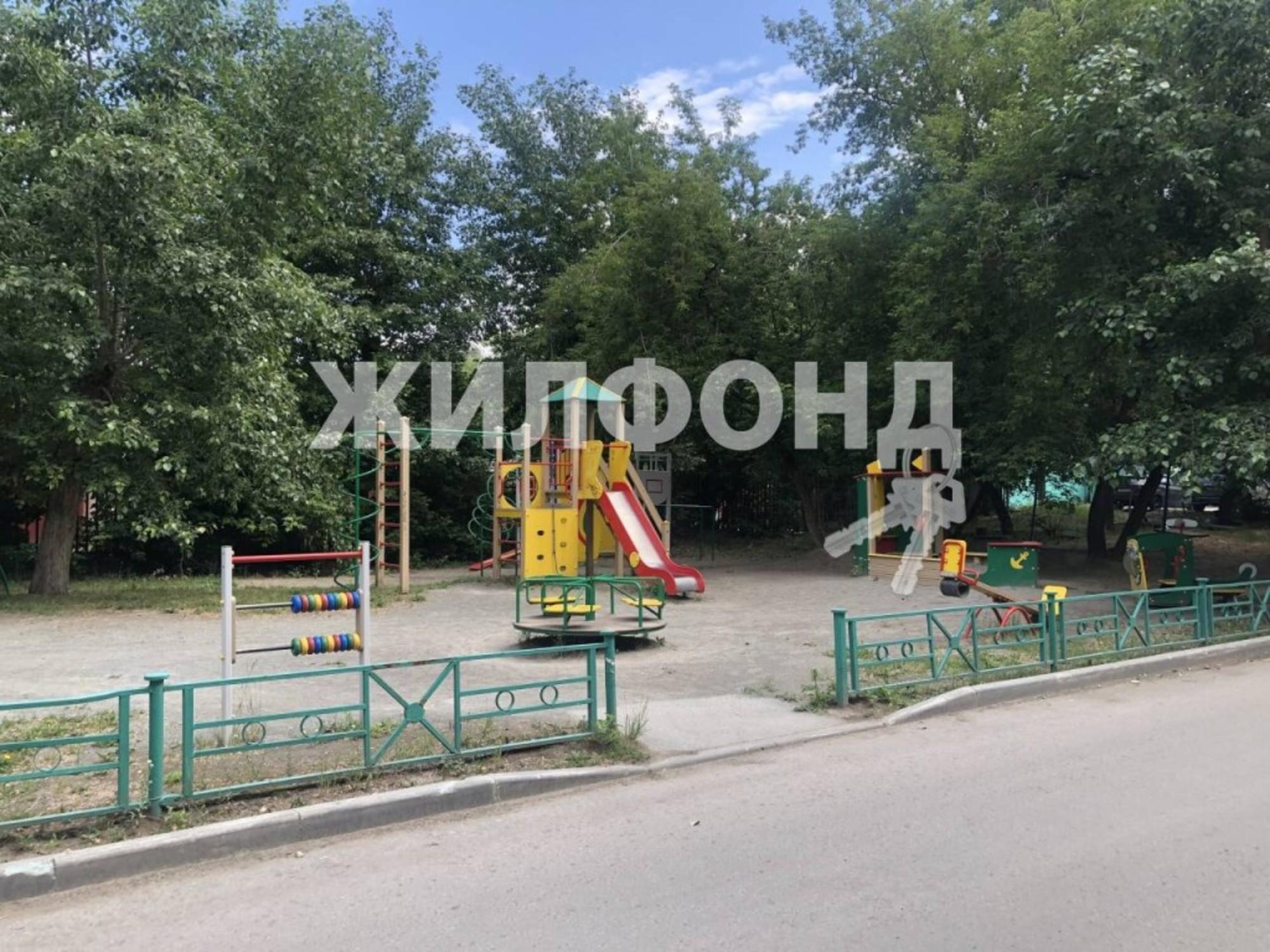 Купить квартиру за 4 200 000 рублей на Пермитина, 6