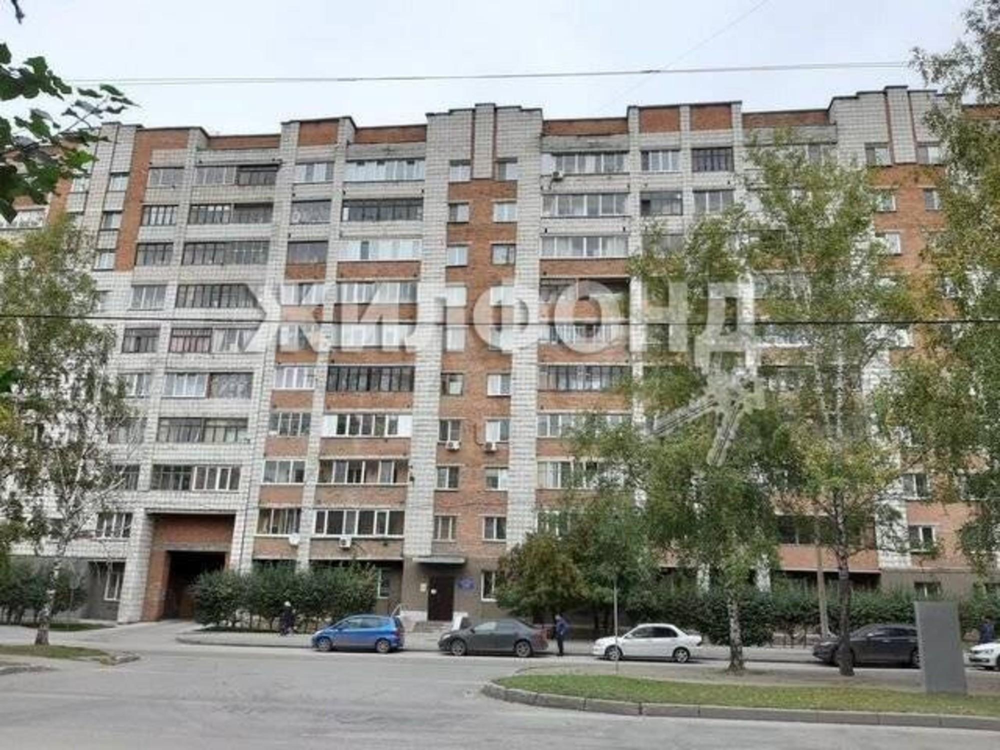 Купить квартиру за 6 780 000 рублей на Героев Революции, 12/1