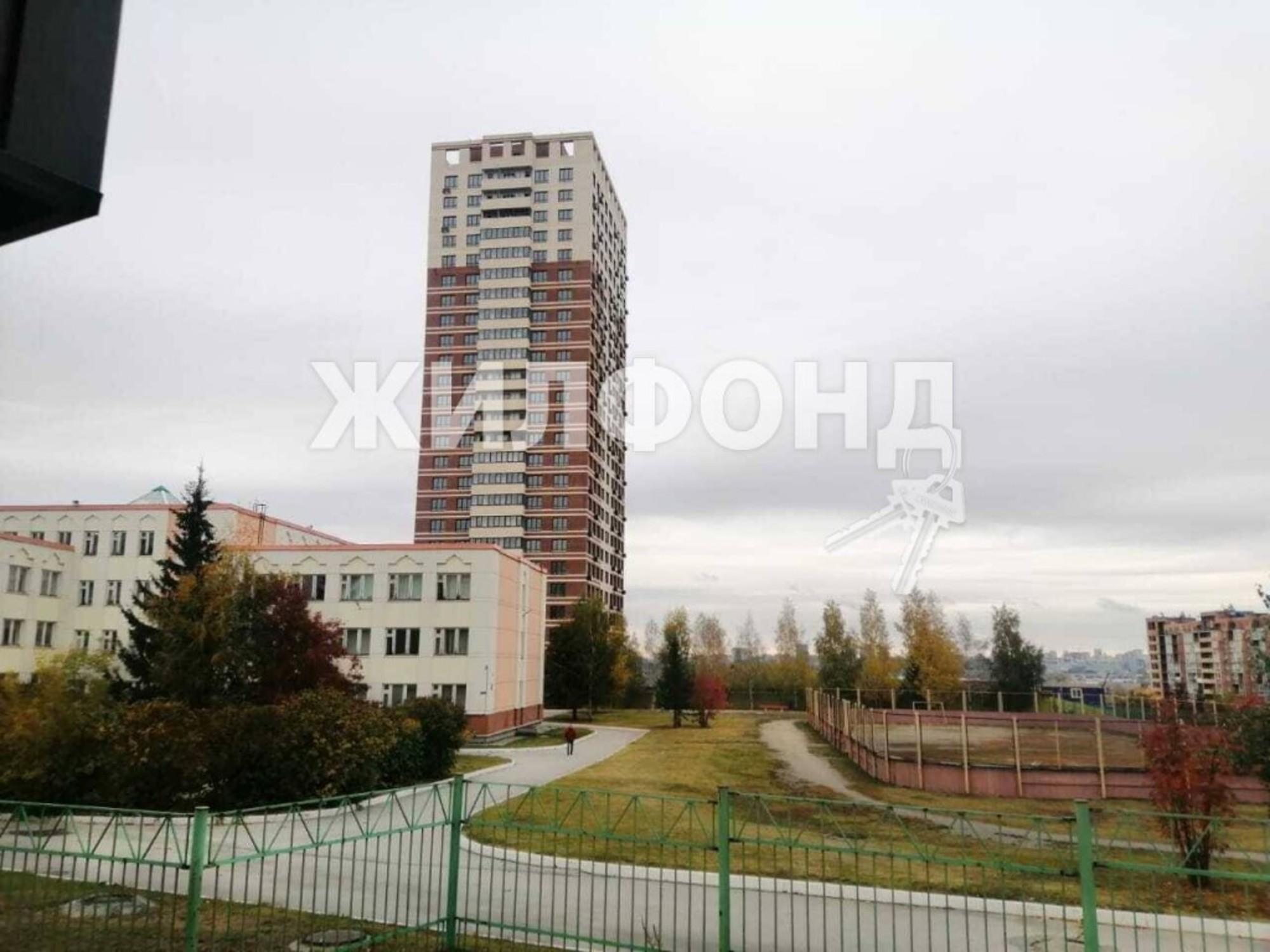Купить офис, помещение под офис за 950 000 рублей на 3-й квартал, 14