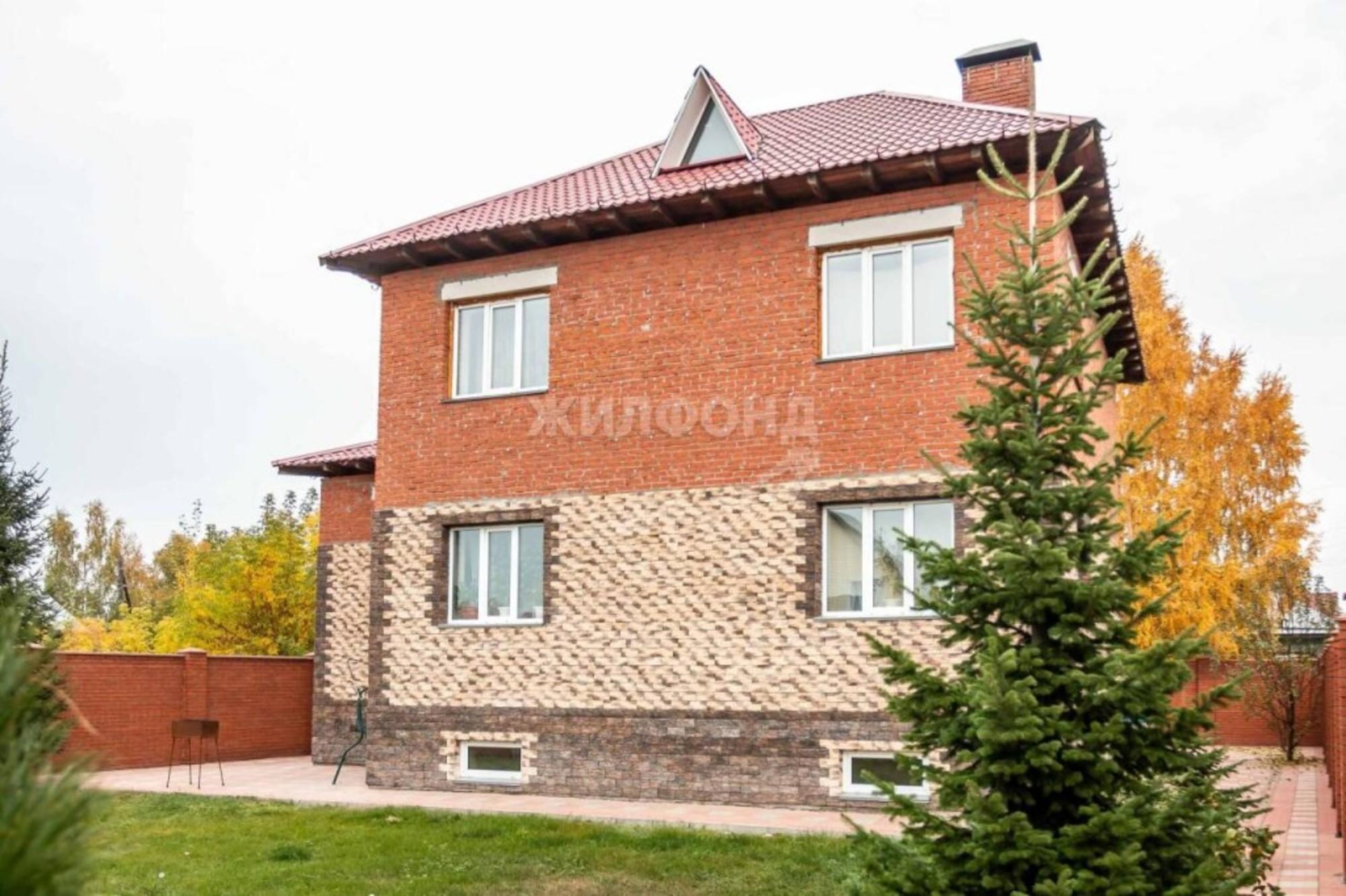 Купить дачу, дом, коттедж за 17 000 000 рублей на Степной 3-й