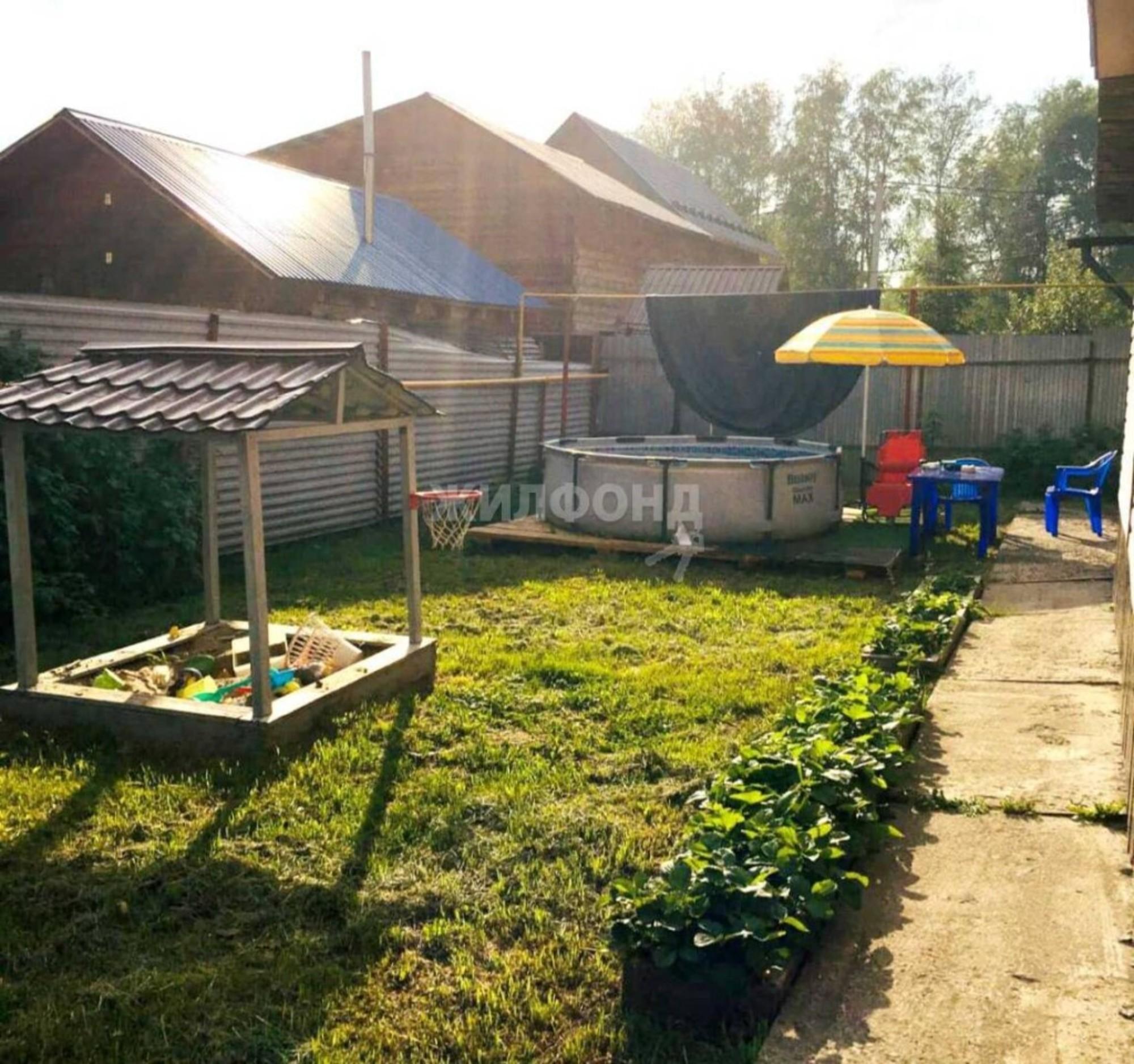 Купить дачу, дом, коттедж за 10 800 000 рублей на Праздничная