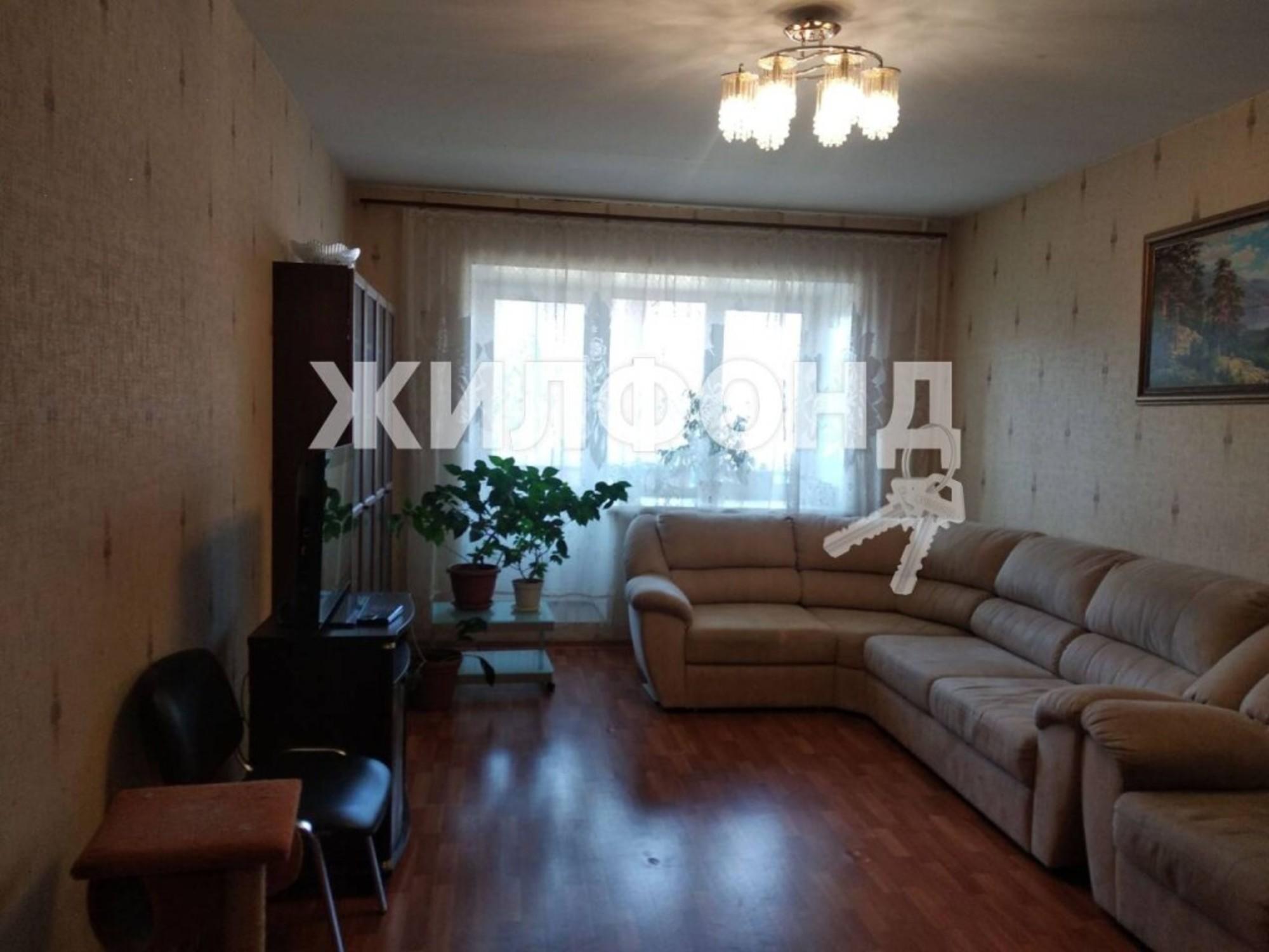 Купить квартиру за 10 000 000 рублей на Серафимовича, 26/1