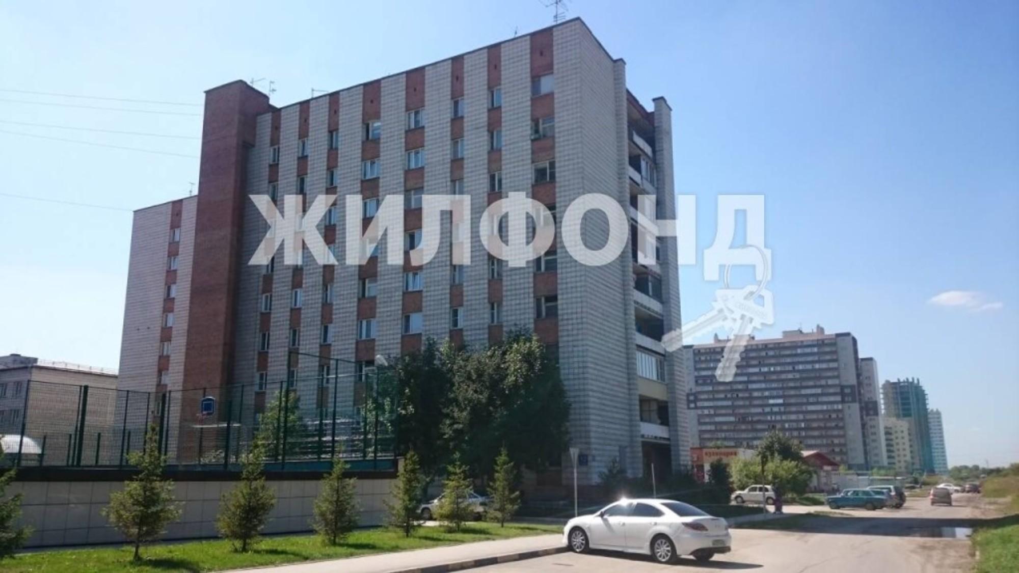 Купить комнату за 1 350 000 рублей на Петухова, 12
