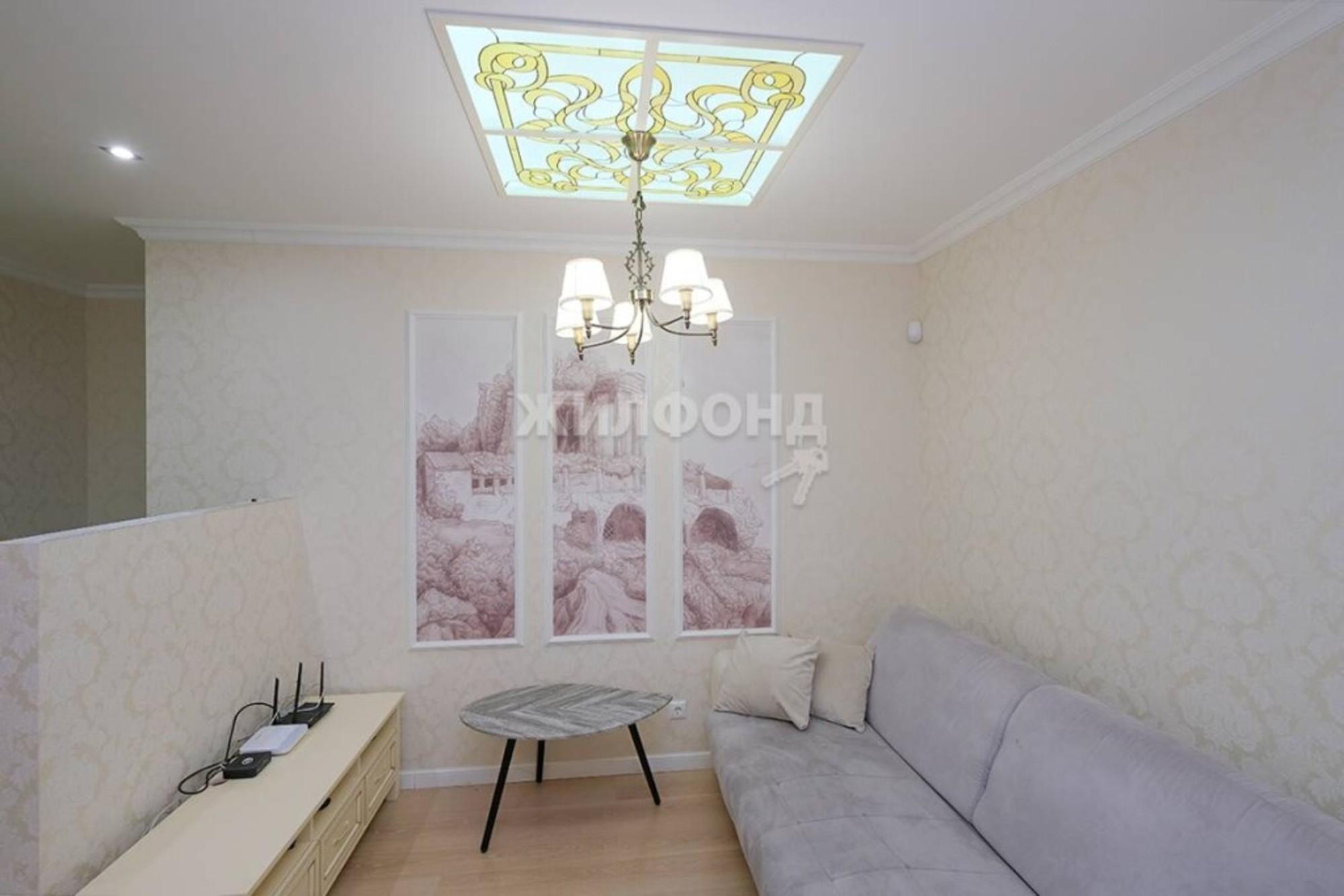 Купить квартиру за 10 598 000 рублей на 6-й микрорайон, 25