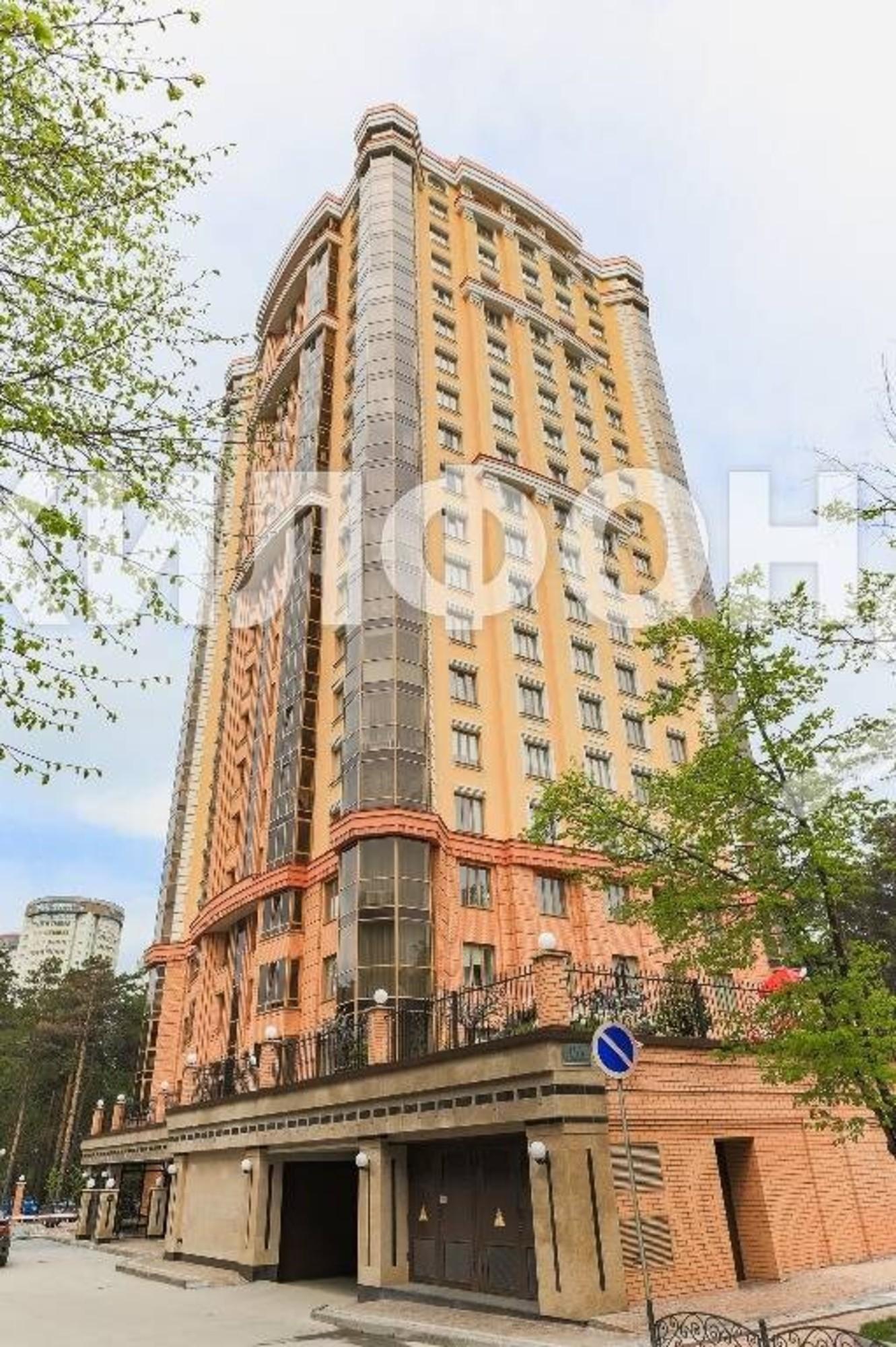 Купить квартиру за 34 477 000 рублей на Богдана Хмельницкого, 11/3