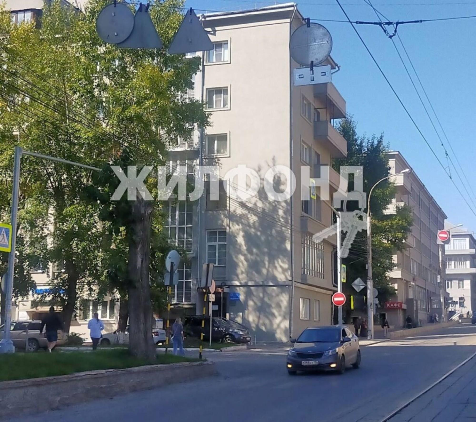 Купить квартиру за 14 000 000 рублей на Серебренниковская, 23