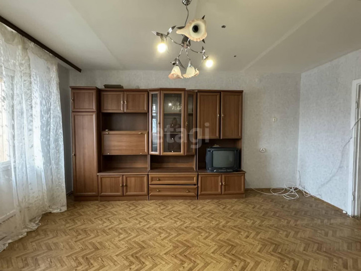 1-комн квартира улица Бурова