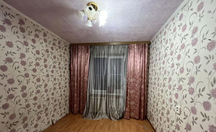 3-комн квартира улица Думенко,13б