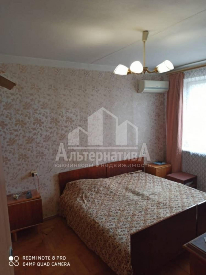 3-комн квартира Ленинградская ул.