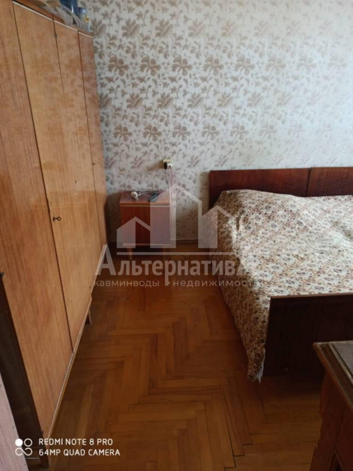 3-комн квартира Ленинградская ул.