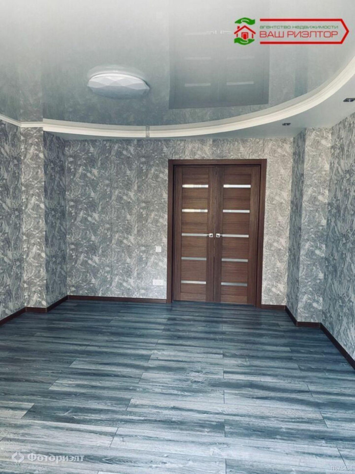 3-комн квартира Тархова ул, 37
