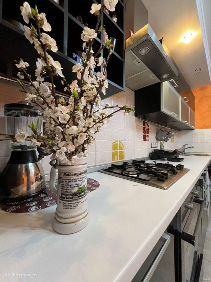 3-комн квартира Тархова ул, 27Б