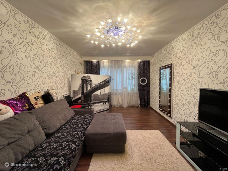 3-комн квартира Тархова ул, 27Б