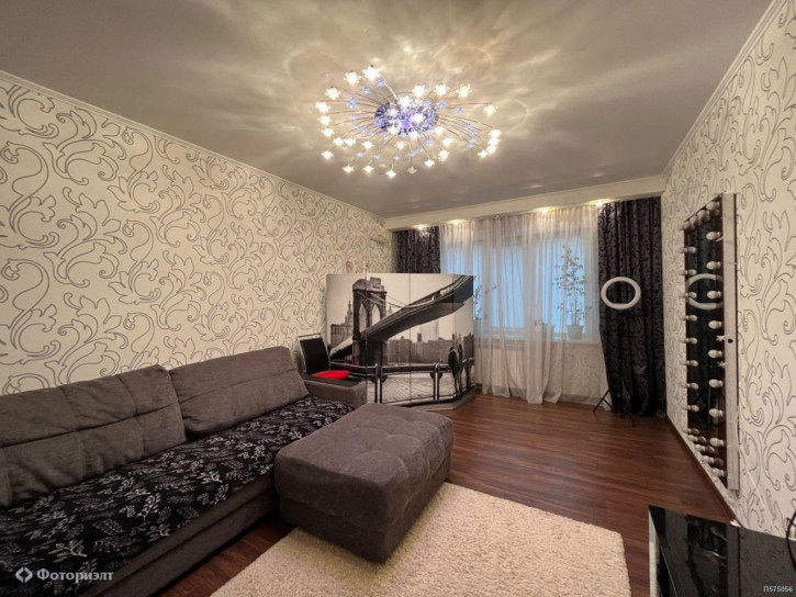 3-комн квартира Тархова ул, 27Б