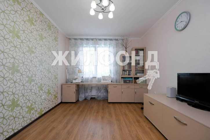 2-комн квартира Кузьмы Минина, 9/1