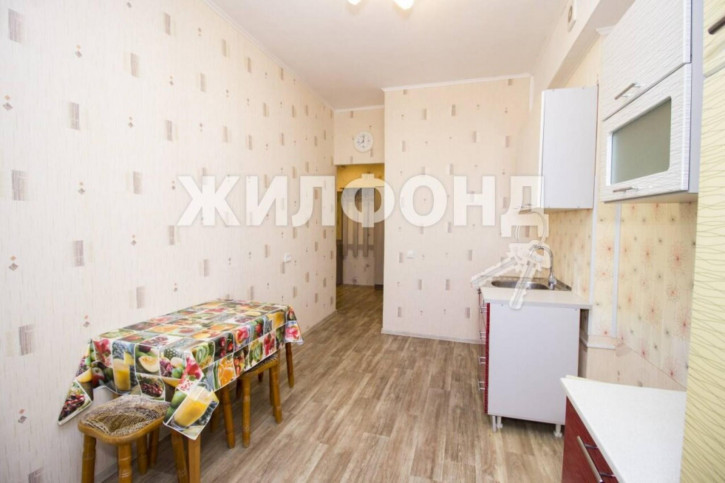 2-комн квартира Выборная, 91/4