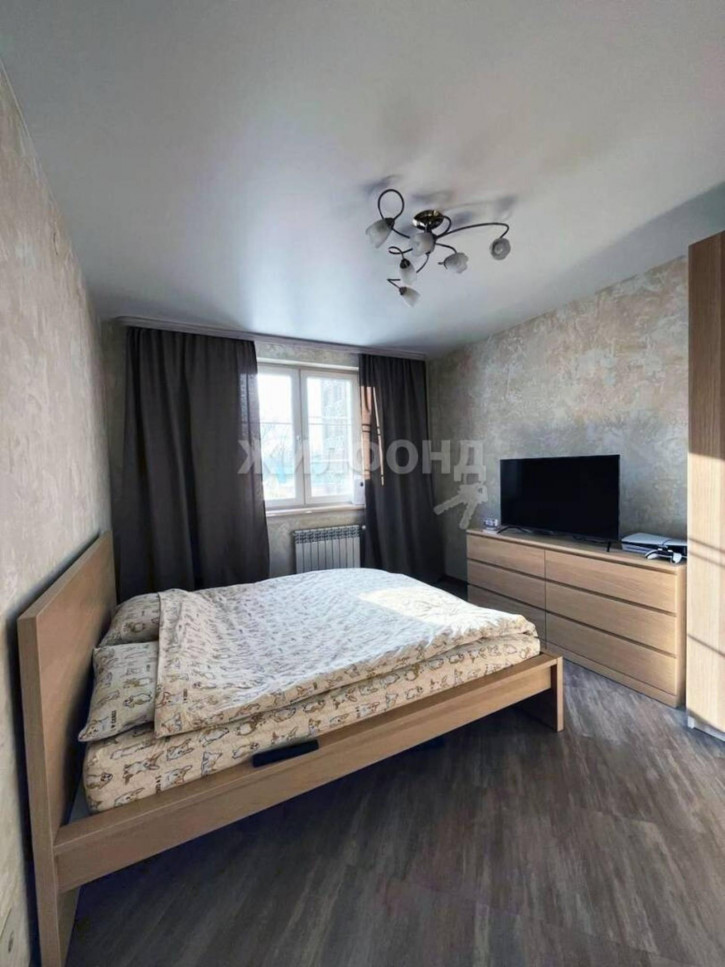 2-комн квартира Народная, 59