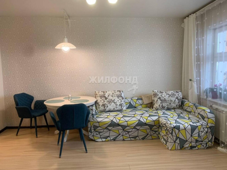 2-комн квартира Рябиновая, 10/1