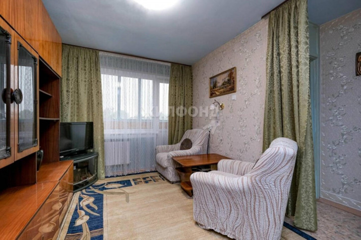 2-комн квартира Объединения, 19