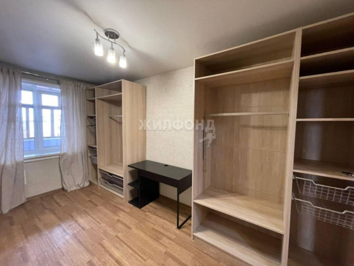 2-комн квартира Толбухина, 21