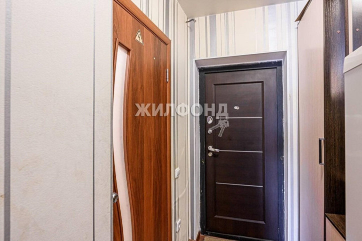 1-комн квартира Виктора Уса, 15
