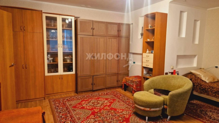 1-комн квартира Тюленина, 12