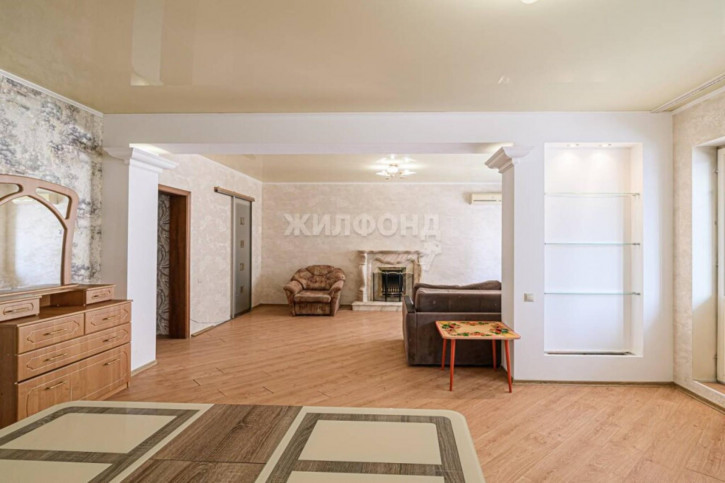 2-комн квартира Железнодорожная, 12