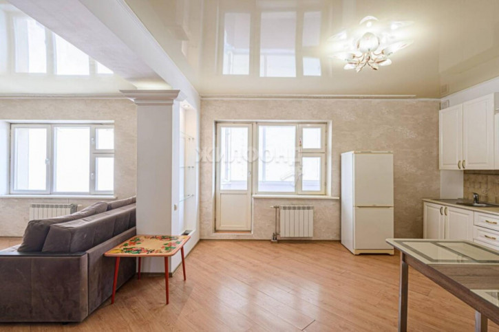 2-комн квартира Железнодорожная, 12