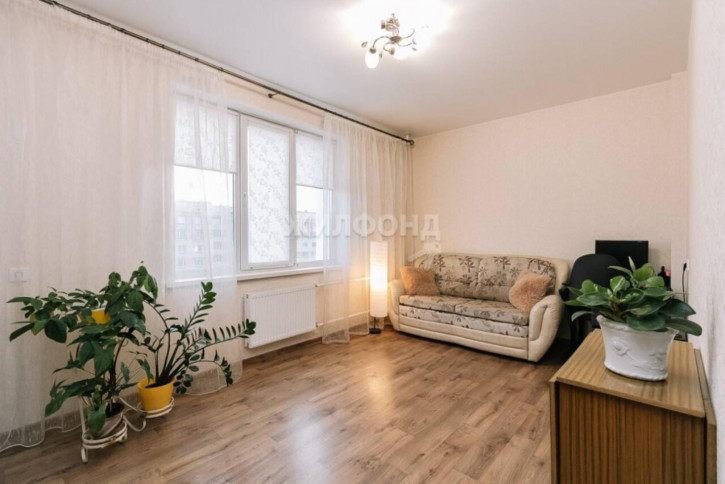 2-комн квартира Сибиряков-Гвардейцев, 44/7