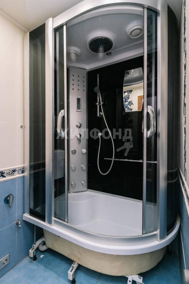 2-комн квартира Кубовая, 105