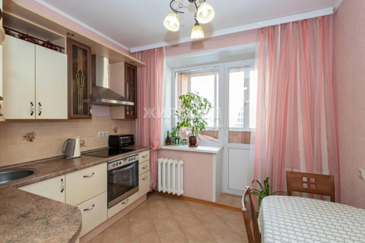 2-комн квартира Рубиновая, 4