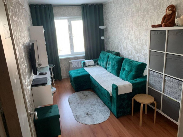 3-комн квартира Железнодорожная, 12