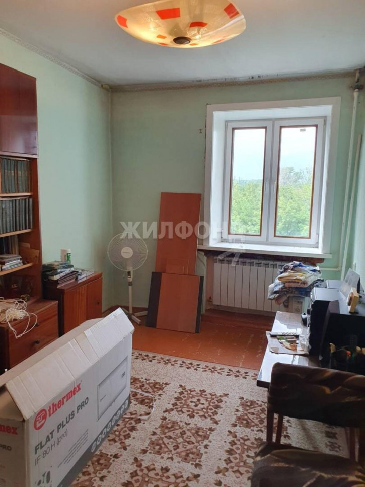 3-комн квартира Петровского, 7