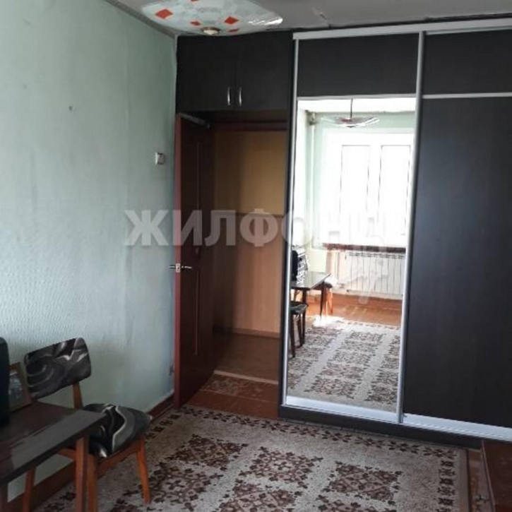 3-комн квартира Петровского, 7