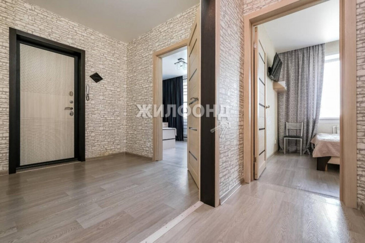3-комн квартира Звёздная, 18