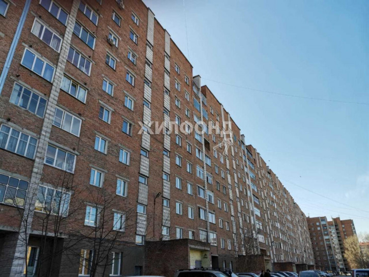 3-комн квартира Героев Революции, 12/1