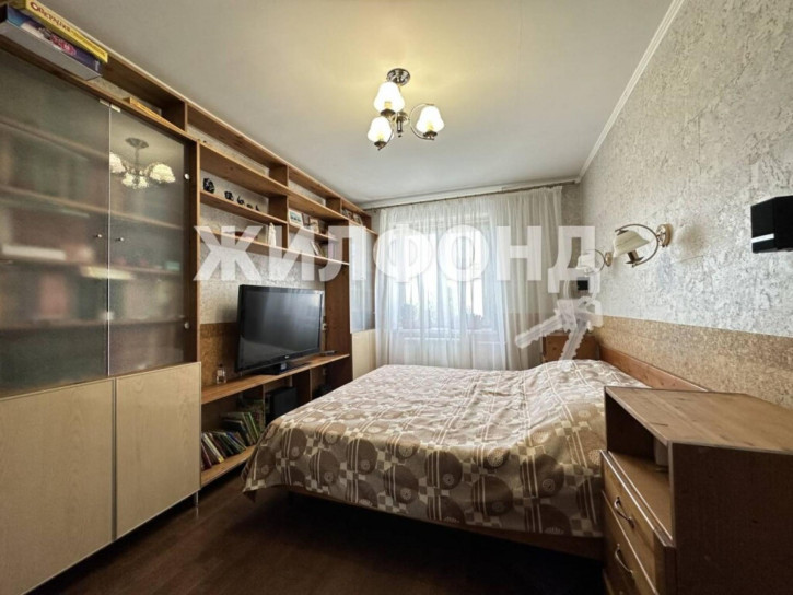 3-комн квартира Лескова, 282