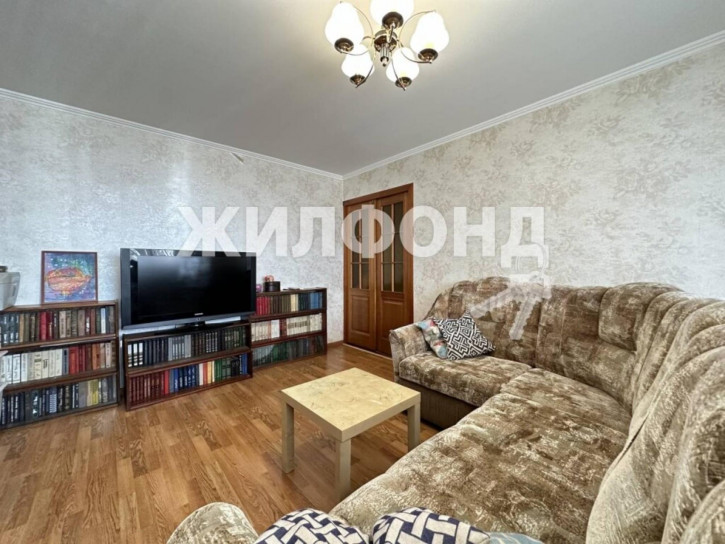 3-комн квартира Лескова, 282