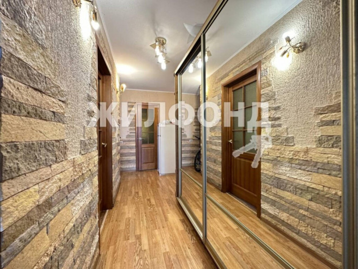 3-комн квартира Лескова, 282