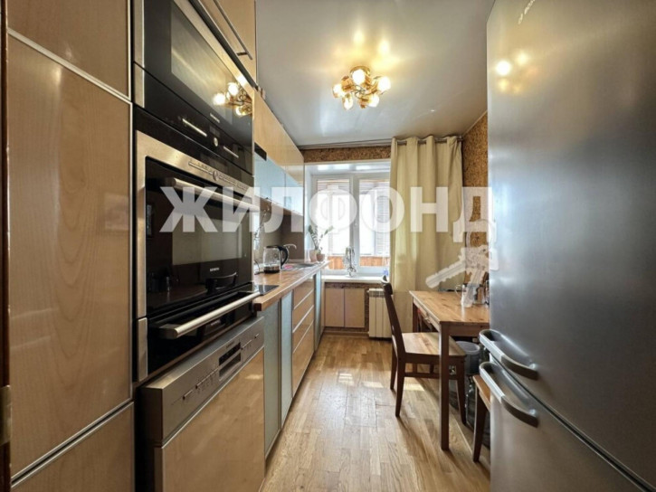 3-комн квартира Лескова, 282