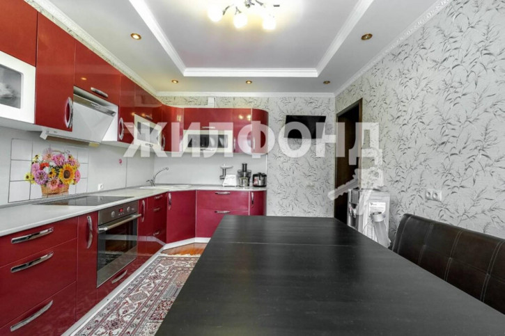 3-комн квартира Стартовая, 4
