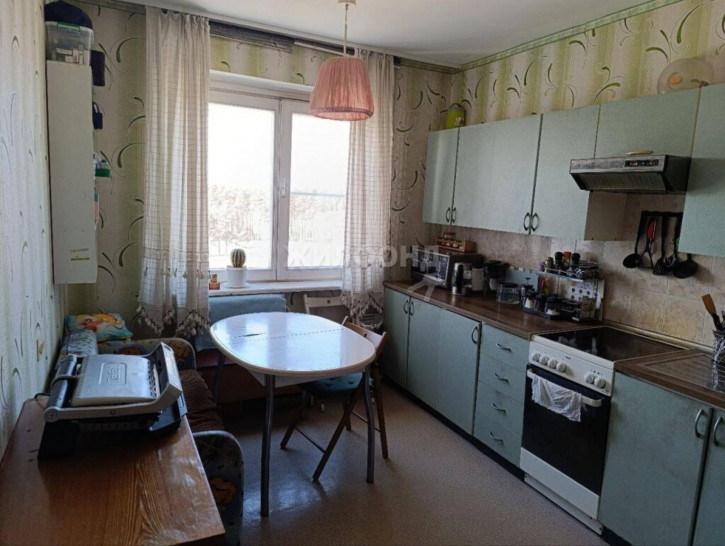 3-комн квартира Героев Труда, 33 А