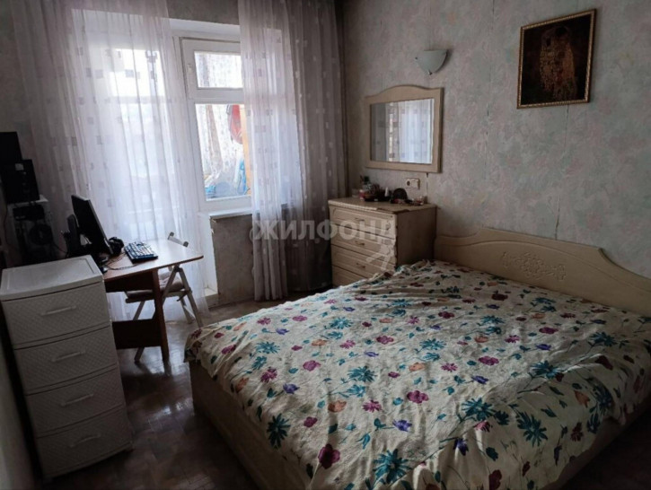 3-комн квартира Героев Труда, 33 А