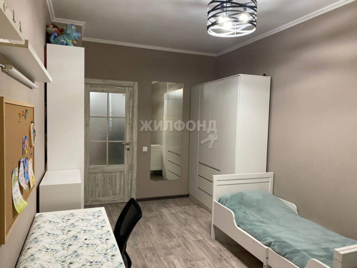 2-комн квартира Лескова, 27