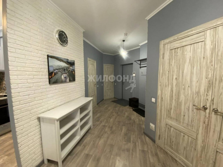 2-комн квартира Лескова, 27