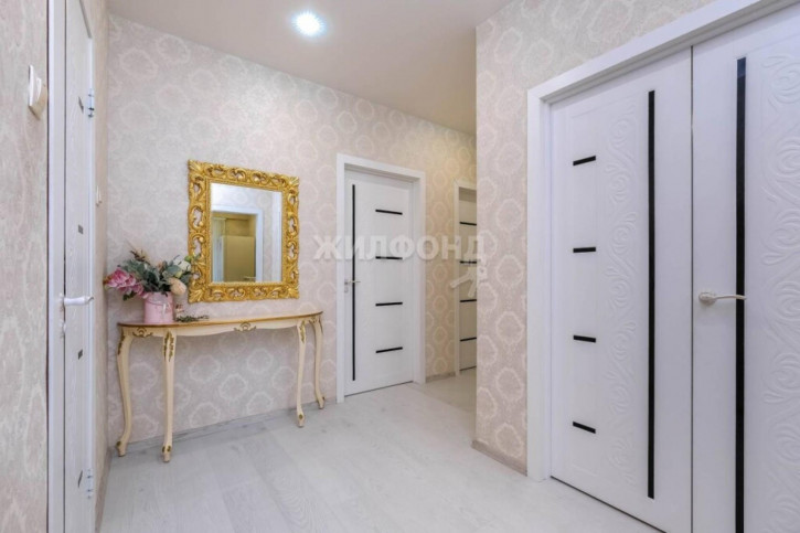 4-комн квартира микрорайон Горский, 10