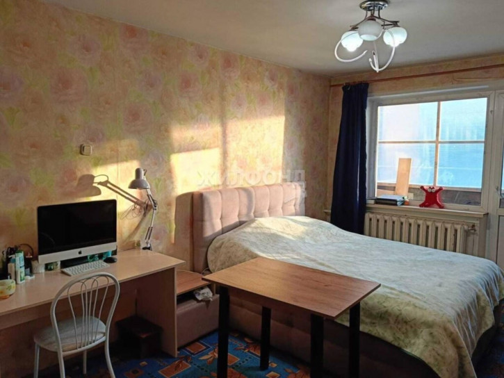 3-комн квартира Степная, 41