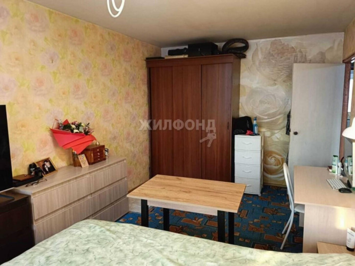 3-комн квартира Степная, 41