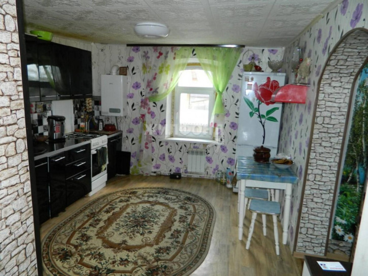 3-комн квартира 3-й квартал, 102