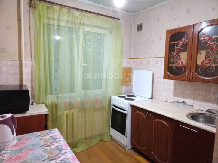 3-комн квартира Железнодорожная, 12